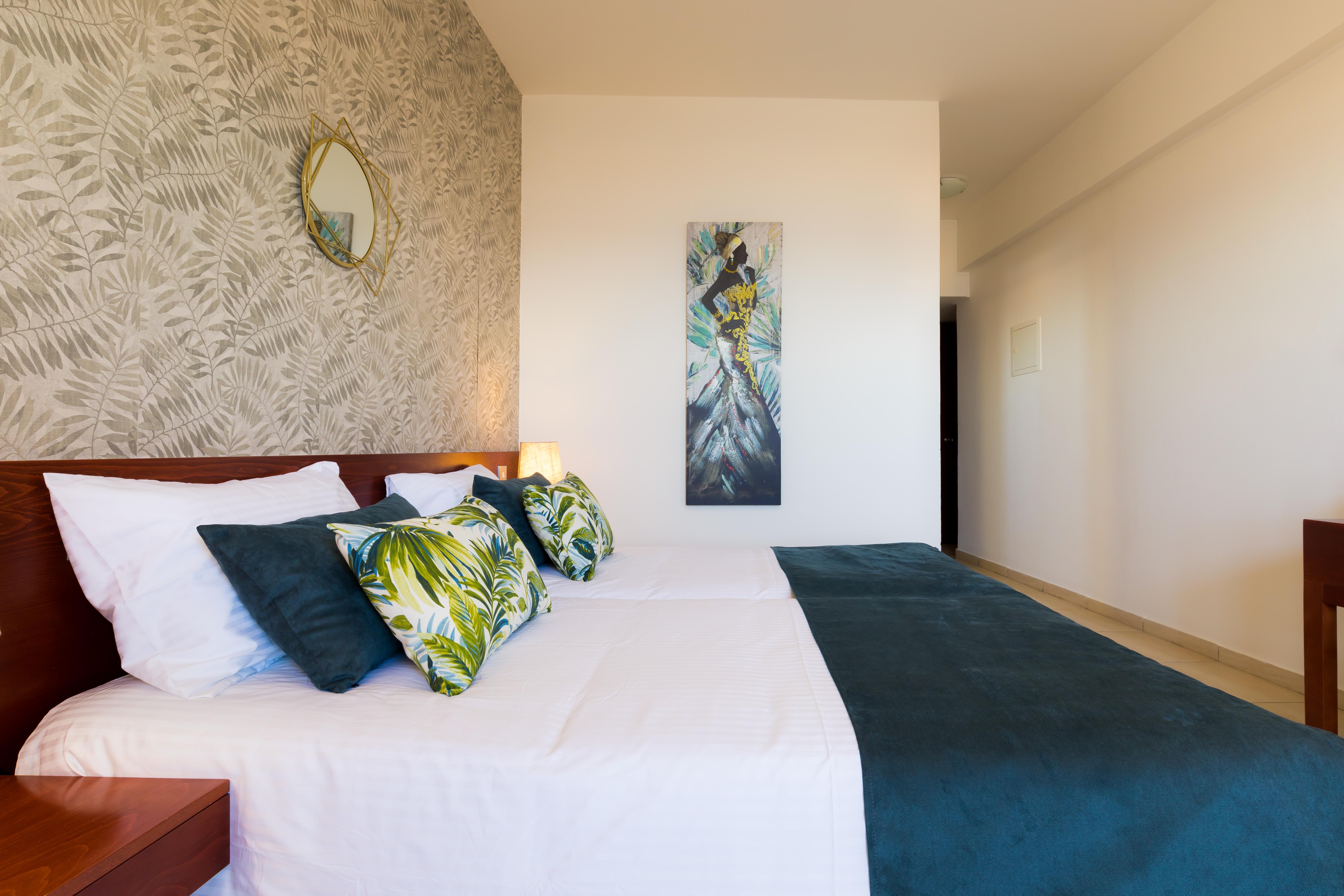 Iris Beach Hotel Protarász Kültér fotó
