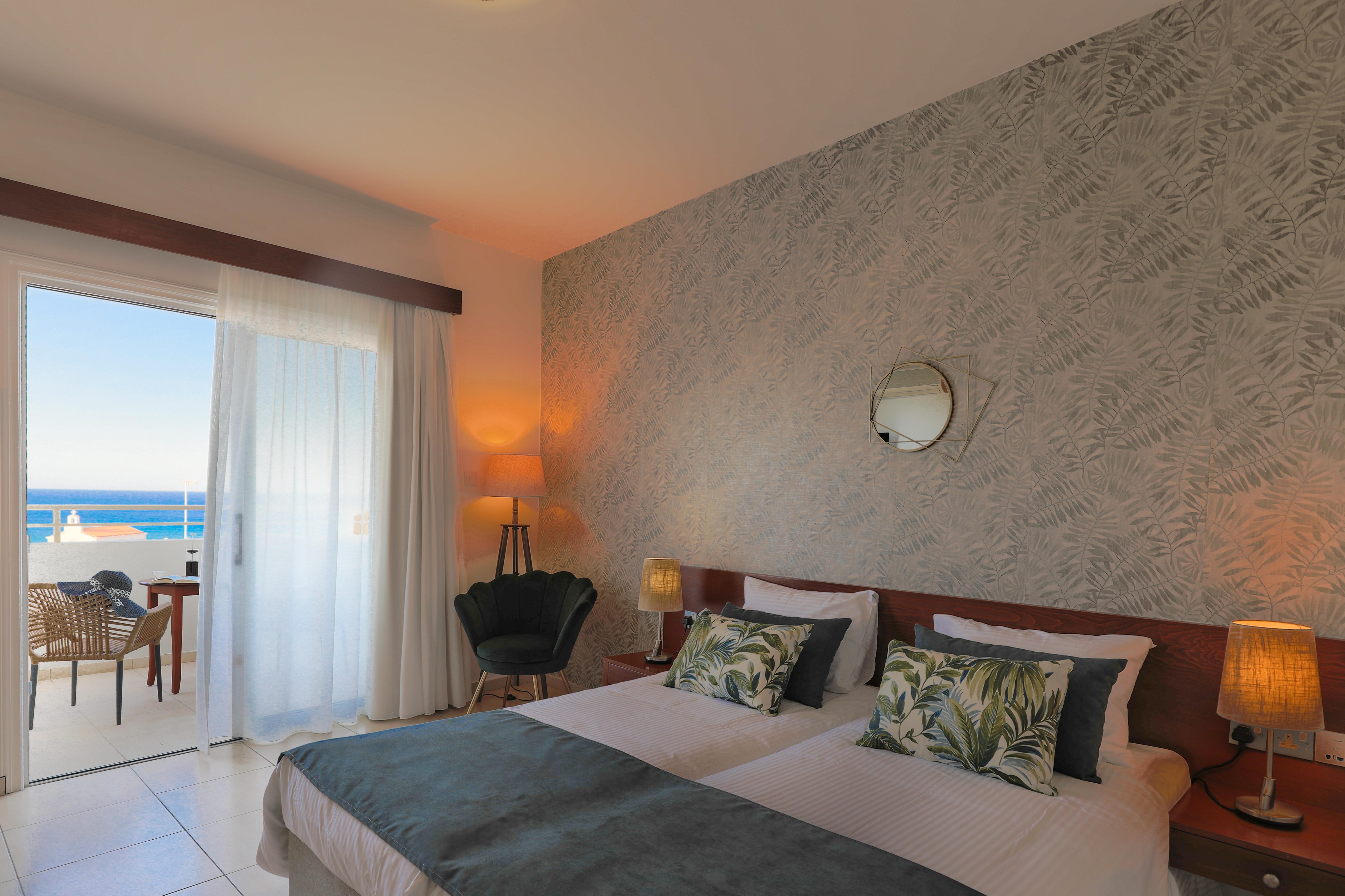 Iris Beach Hotel Protarász Kültér fotó