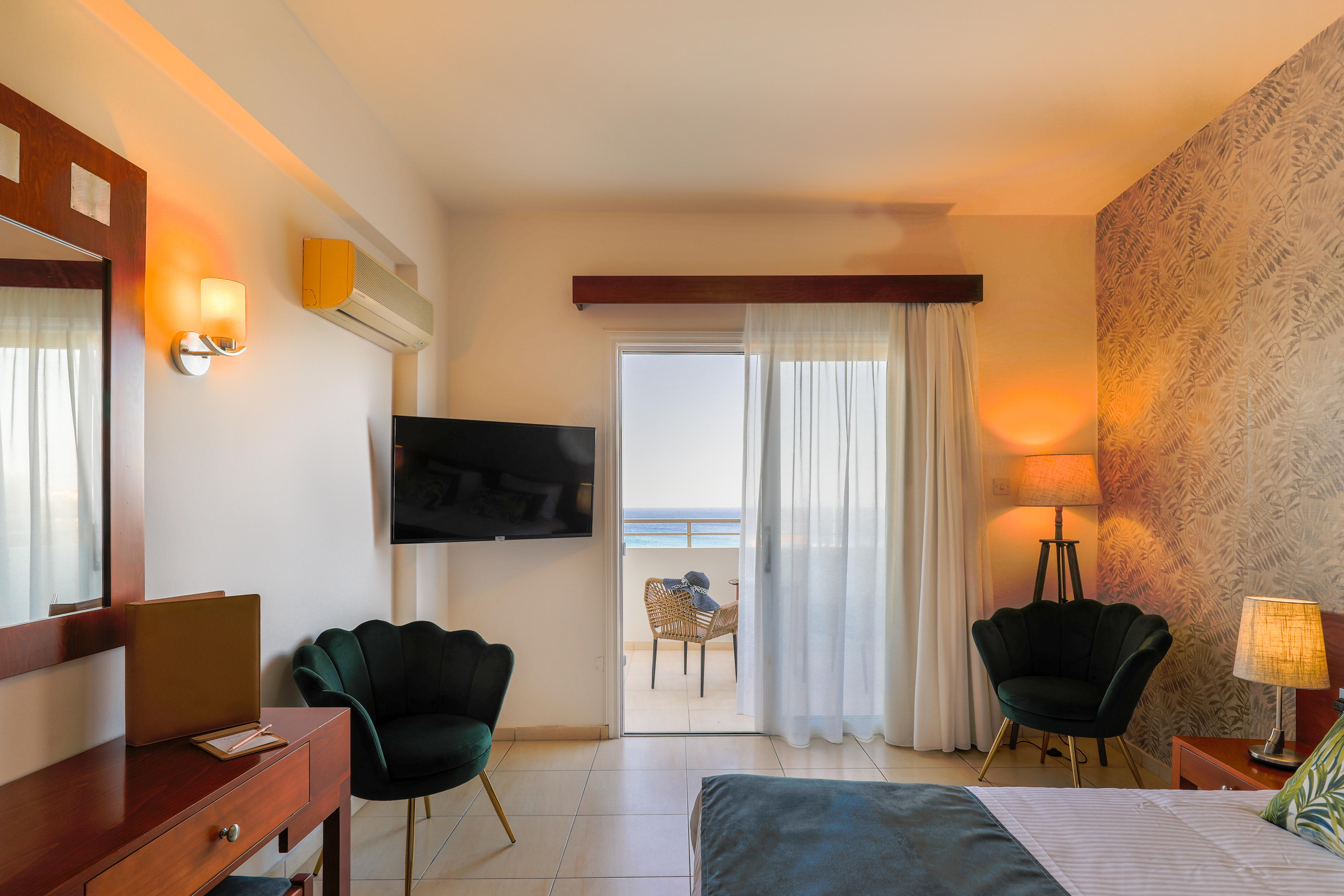 Iris Beach Hotel Protarász Kültér fotó
