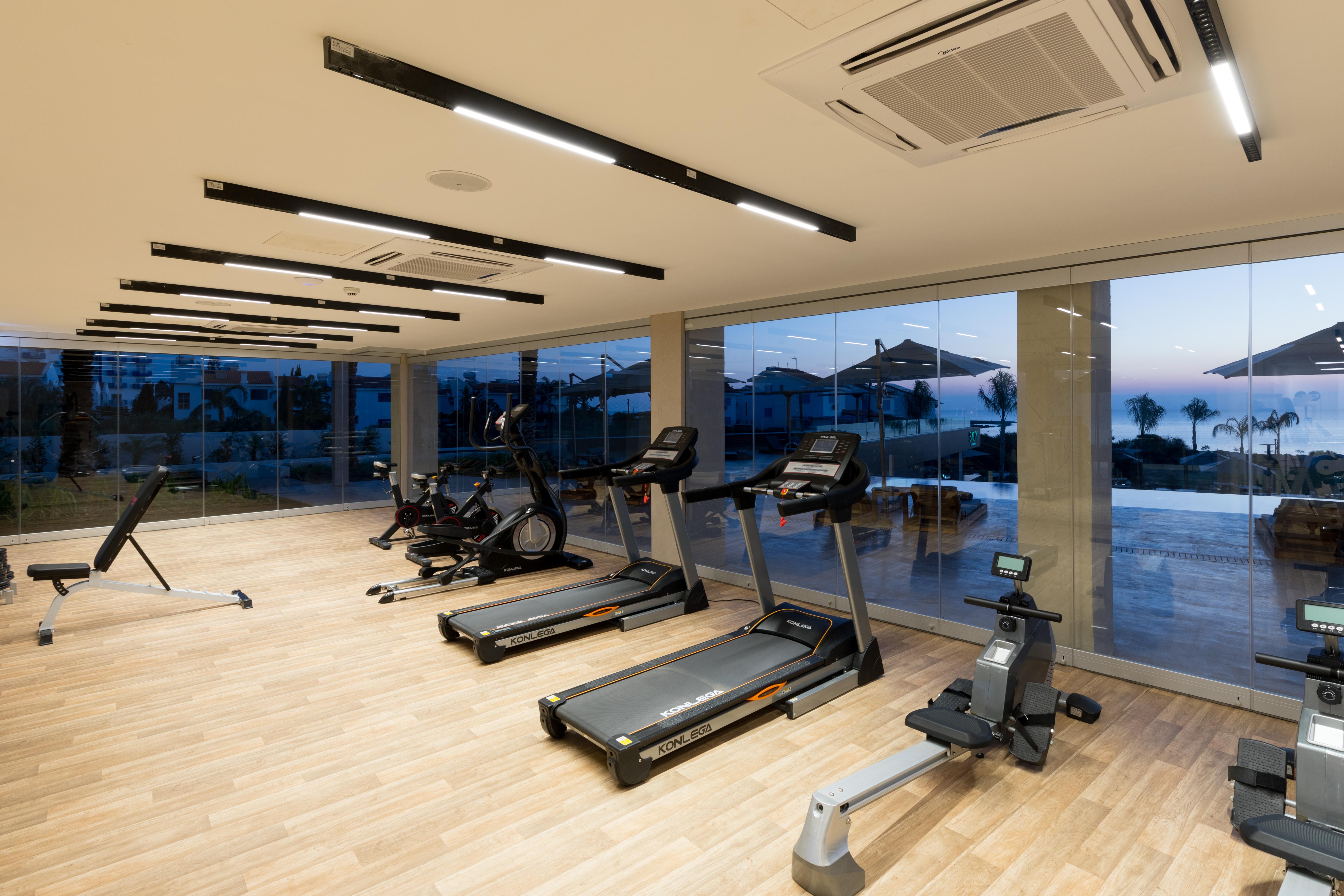 Iris Beach Hotel Protarász Kültér fotó