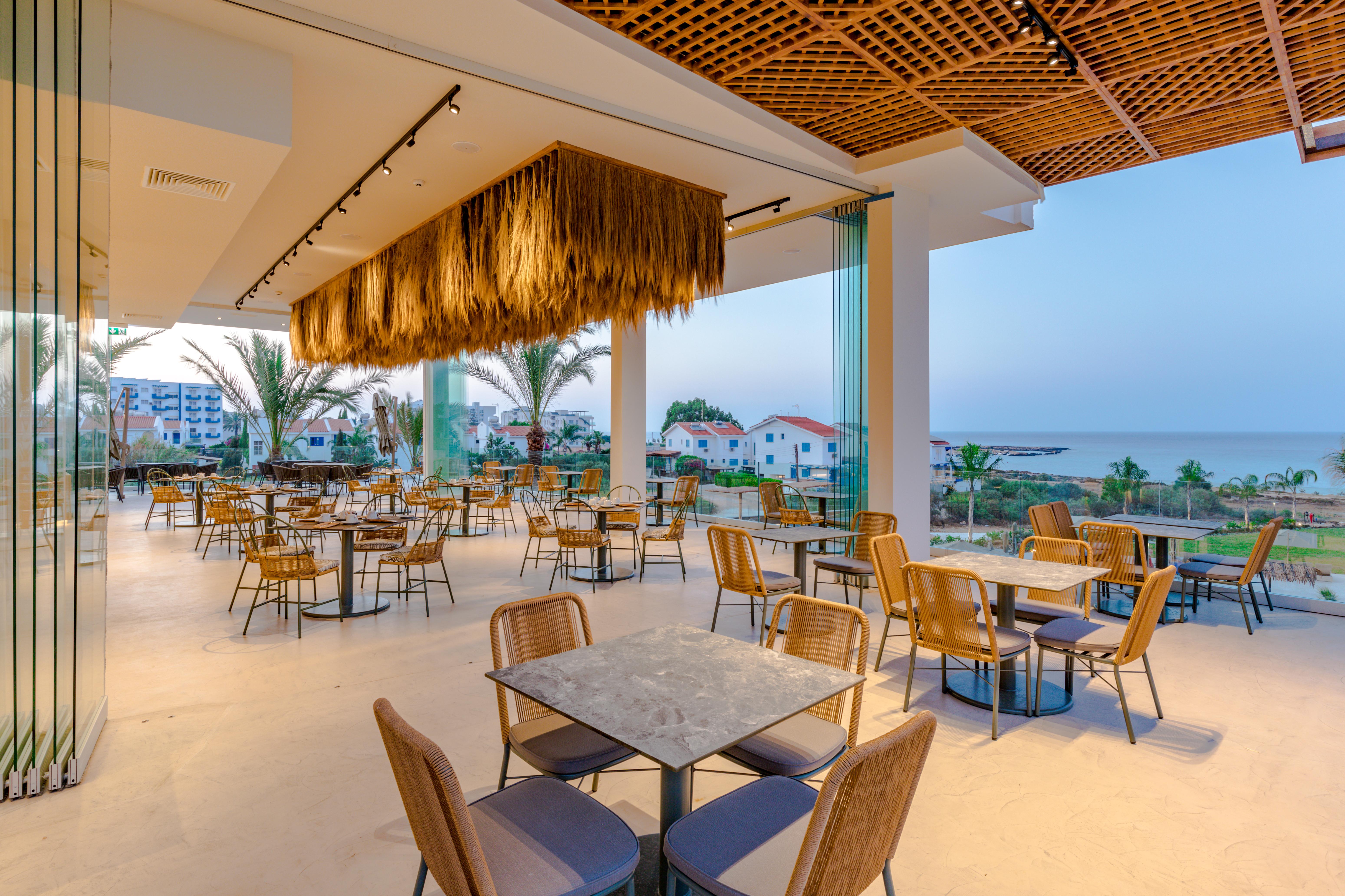 Iris Beach Hotel Protarász Kültér fotó