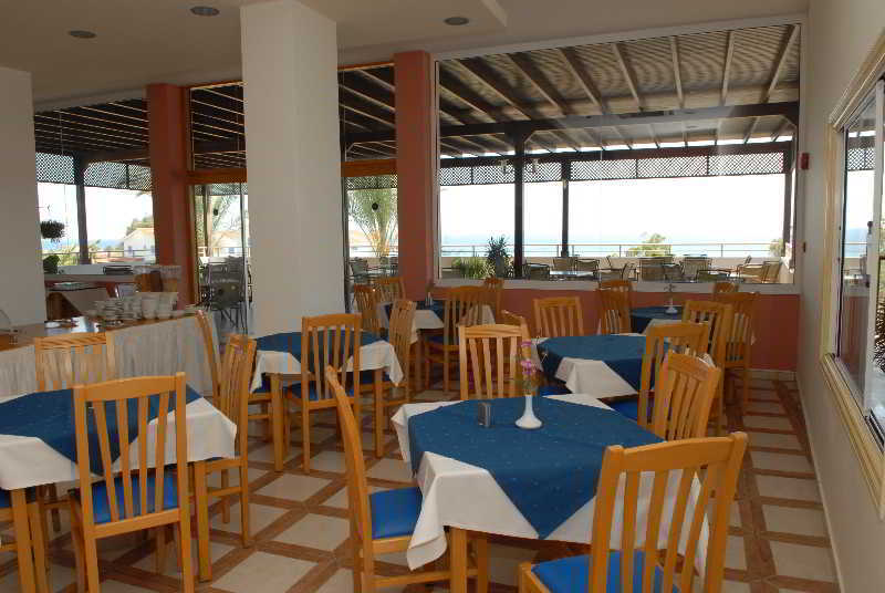 Iris Beach Hotel Protarász Kültér fotó
