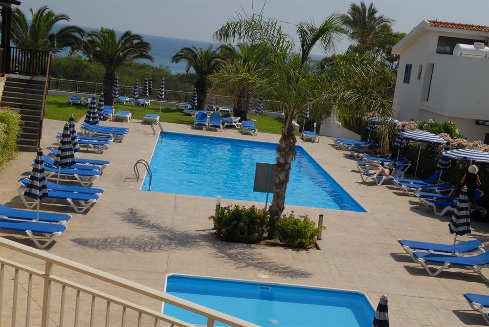 Iris Beach Hotel Protarász Kültér fotó