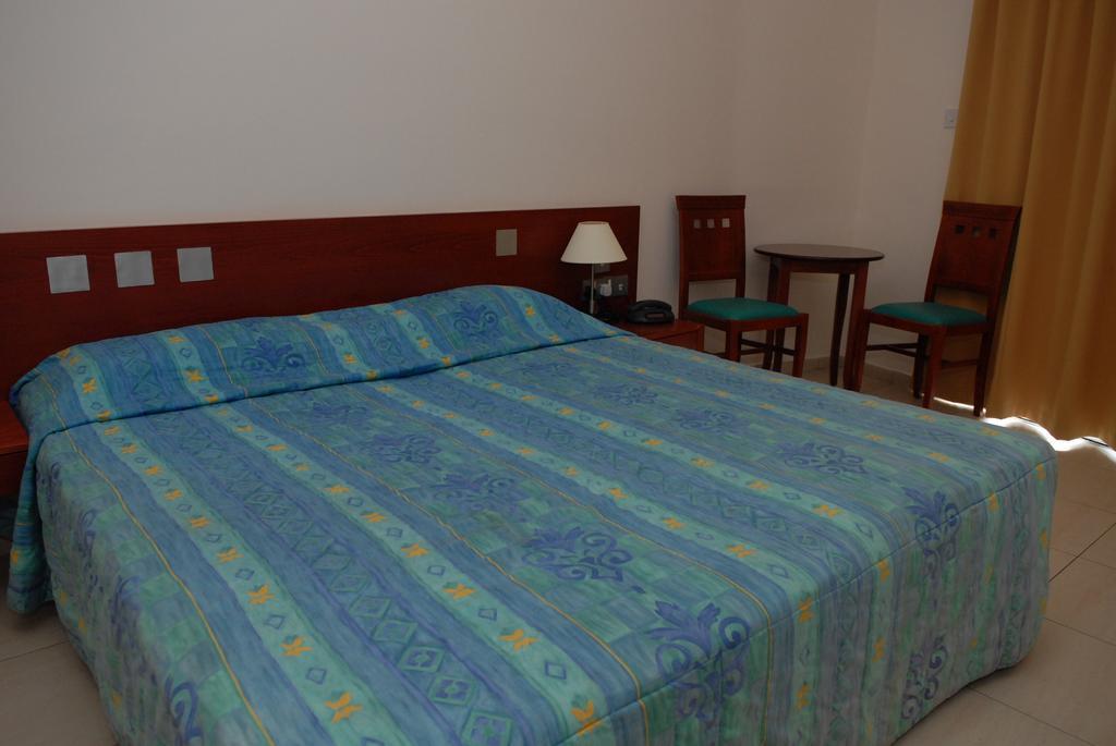 Iris Beach Hotel Protarász Szoba fotó
